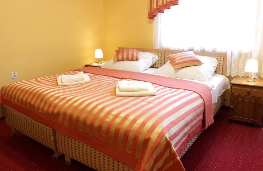 Hotel Dukat Biała Podlaska Zimmer foto