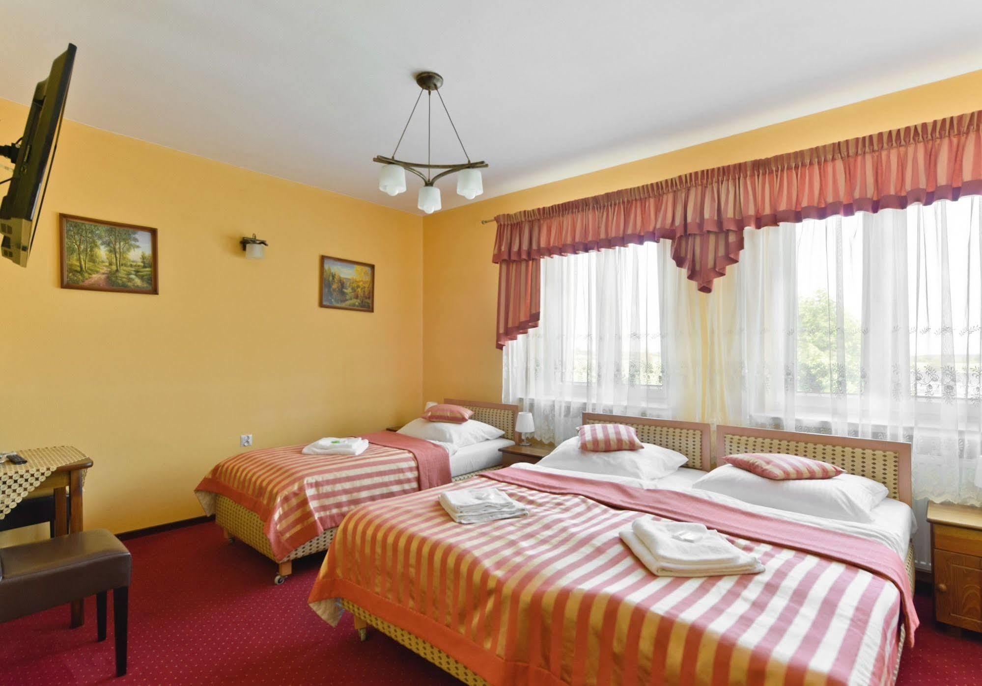 Hotel Dukat Biała Podlaska Exterior foto